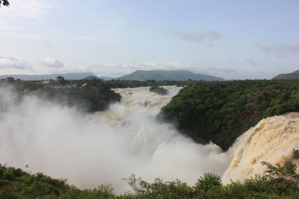 Gaganachukki Waterfalls